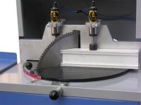 Masina de taiat profile pvc si aluminiu